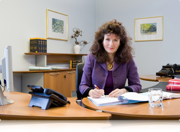 Dr. Anneliese Lindorfer, Rechtsanwalt in Kitzbühel